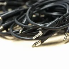 Jaki kabel do gitary elektrycznej wybrać, aby uniknąć złego brzmienia?