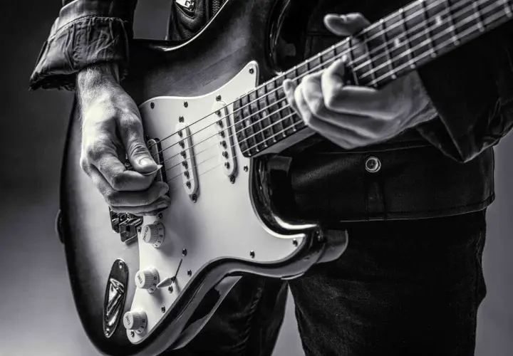Jaka gitara elektryczna dla początkujących? Oto najlepsze opcje na start