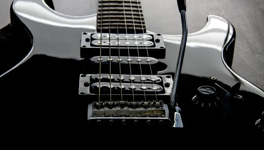 Ile strun ma gitara elektryczna? Odkryj, co musisz wiedzieć