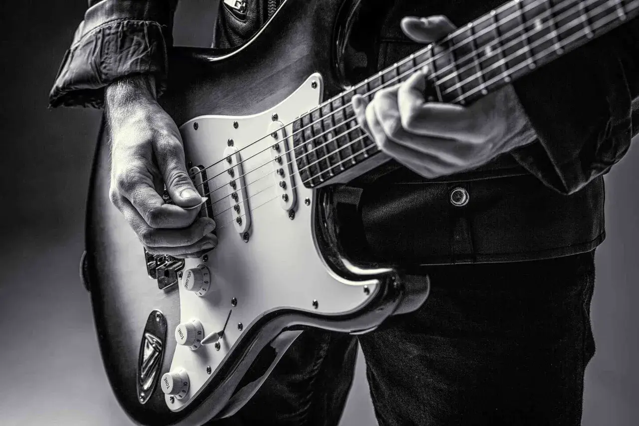 Jaka gitara elektryczna dla początkujących? Oto najlepsze opcje na start